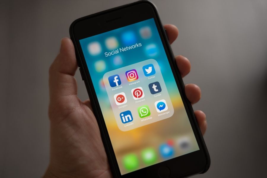 phone-screen-showing-social-media-applications.jpg